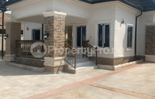 4-bedroom-bungalow-KA5Ju-1557185
